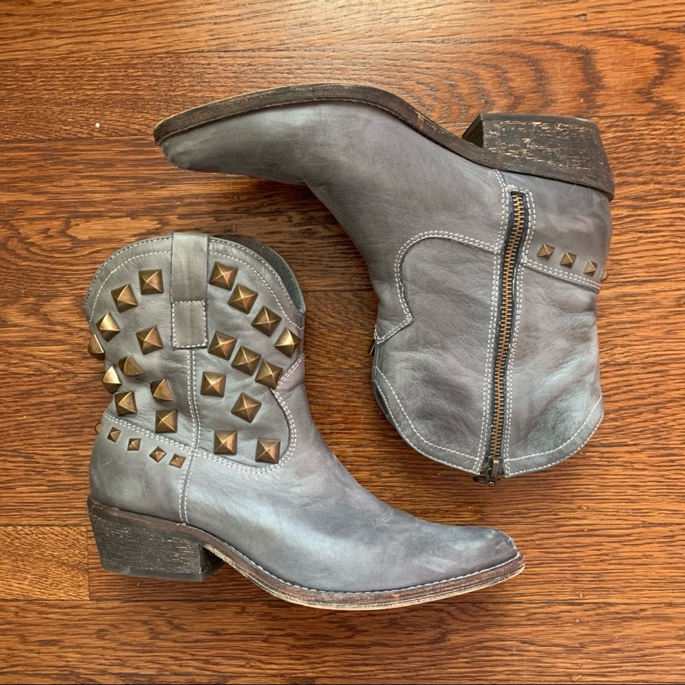 Genuine leather studded cowboy boots